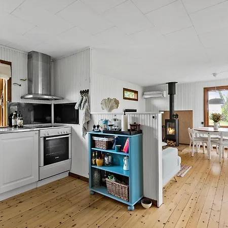 Casa de Férias Lovely In With Kitchen